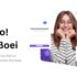 Afbeelding van een glimlachend persoon met een bril, die zijn kin op zijn handen laat rusten. Tekst luidt: "Hallo! Ik ben Boei. Eenvoudige widget om te chatten op de favoriete kanalen van klanten." Er worden ook verschillende chatpictogrammen afgebeeld.
